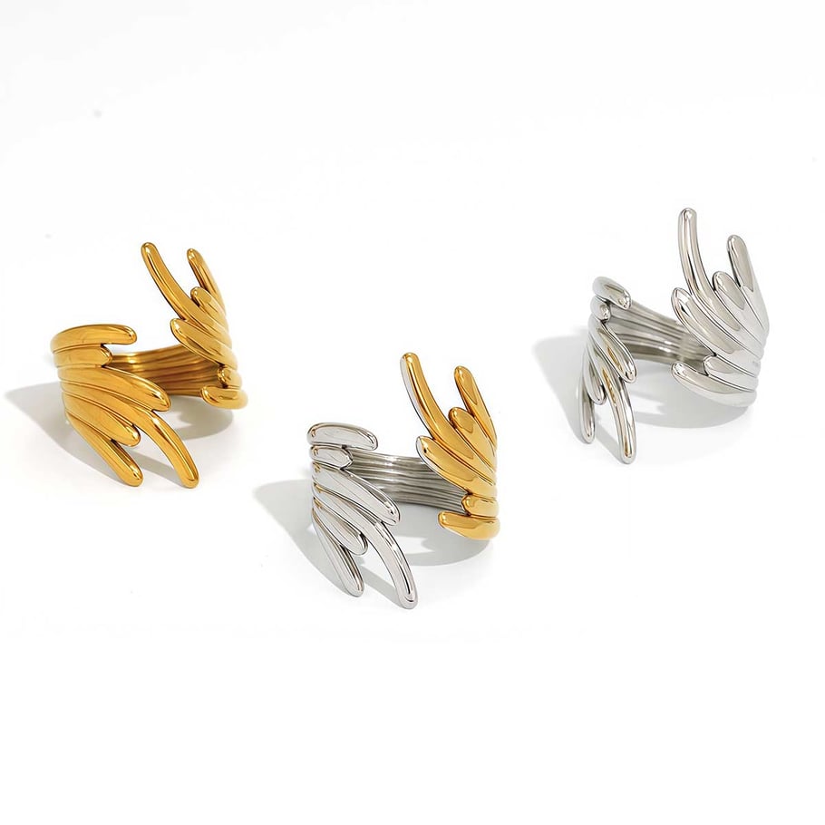 Anillos llamativos de acero inoxidable dorado con alas casuales de 1 pieza Imagen4
