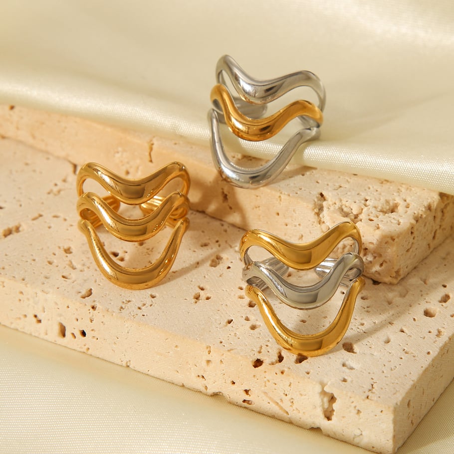 1 Stück einfache Statement-Ringe aus Edelstahl mit täglichen Linien in Goldfarbe Bild4