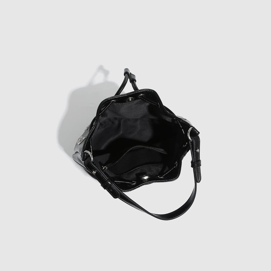 1 Piece Luxurious Fashionable and Classic Rivet Women's Shoulder Bags Picture3