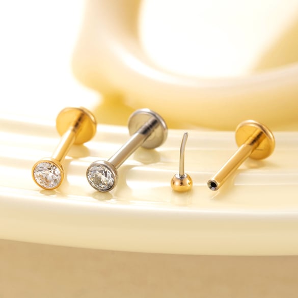1 Adet Titanyum Alaşımlı Altın Renkli Piercing Küpe 2