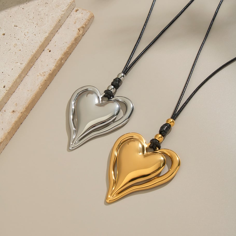 Collana con ciondolo a forma di cuore in acciaio inossidabile color oro, 1 pezzo Immagine4