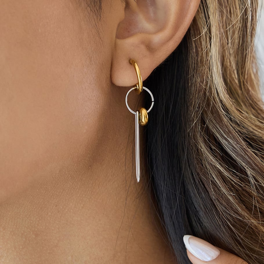 1 paio di orecchini pendenti da donna in acciaio inossidabile, irregolari e minimalisti, con colori misti oro e argento Immagine4