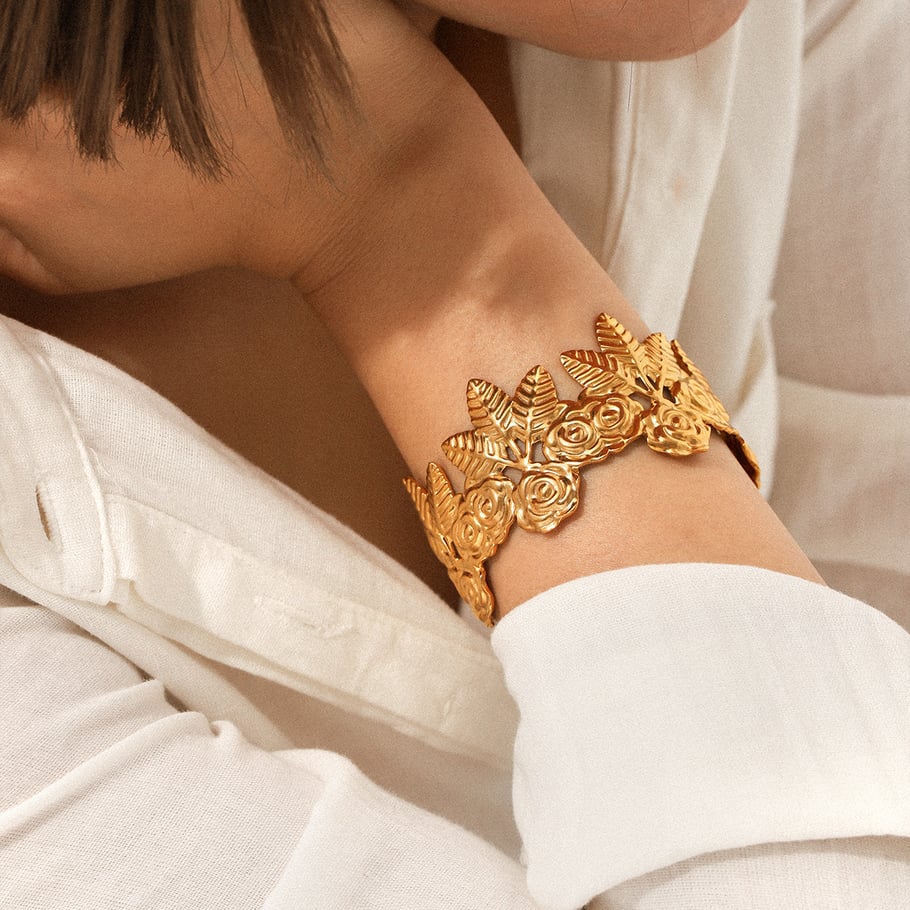 1 pieza de pulseras de mujer de color dorado con diseño de flores diarias de serie simple Imagen3