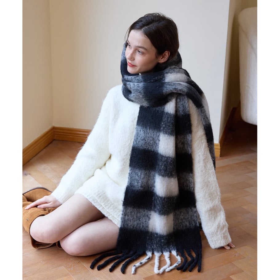 1 Piece Classic Plaid Polyester Women's Winter Scarves Picture3