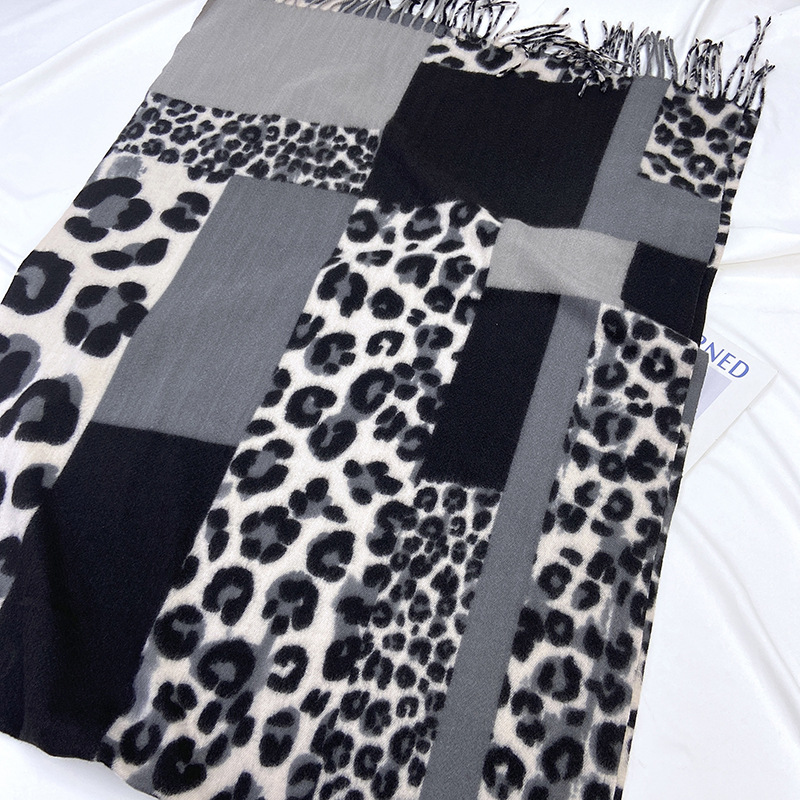 1 Piece Classic Leopard Print Rayon Women's Winter Scarves Picture6