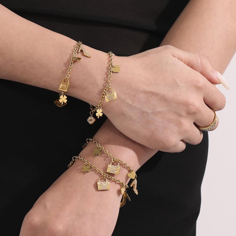 Conjuntos de joyas de acero inoxidable con forma de corazón y trébol de color dorado para mujer. Imagen8