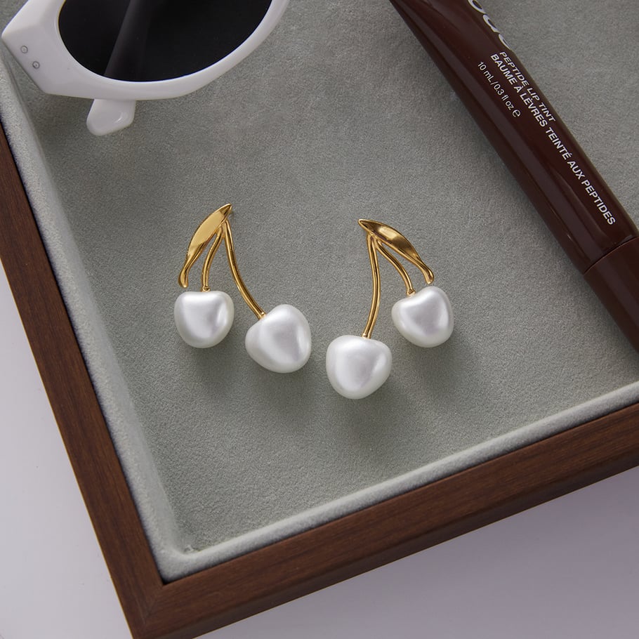1 Pair Glamorous Cherry Stainless Steel Gold Color Women's Stud Earrings Picture4