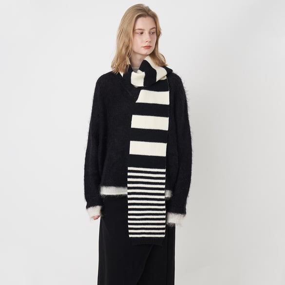1 Piece Black&White Strip Synthetic Fiber Women's Winter Scarves