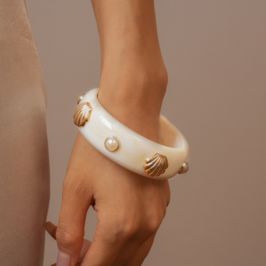 1 brazalete de resina con forma de concha retro Imagen2