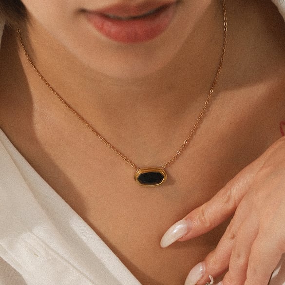 1 Piece  Rectangle Stainless Steel Gold Color Women's Pendant Necklaces 2