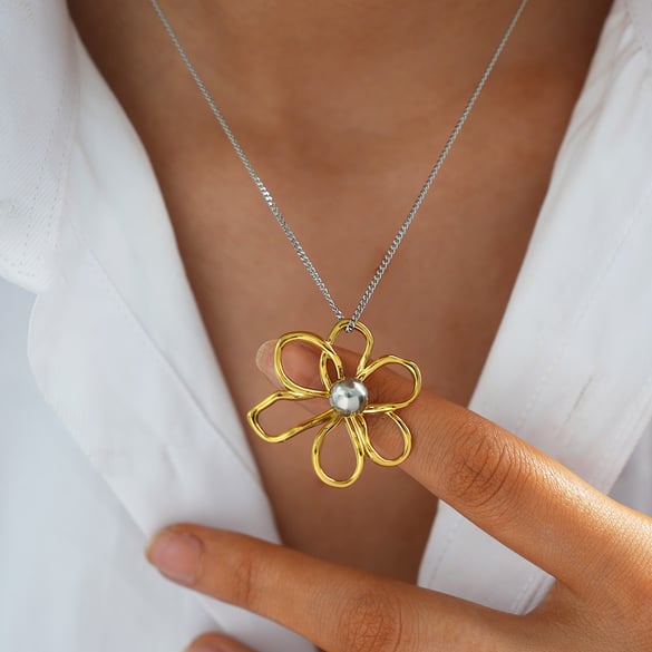 Collier avec pendentif simple en acier inoxydable couleur or pour femme, motif fleur naturelle, 1 pièce 2