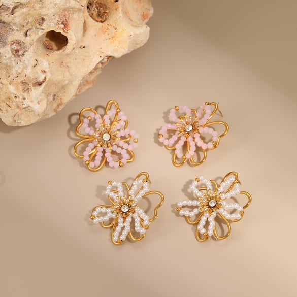 1 Pair Sweet Flower Stainless Steel  Gold Color  Women's Stud Earrings
