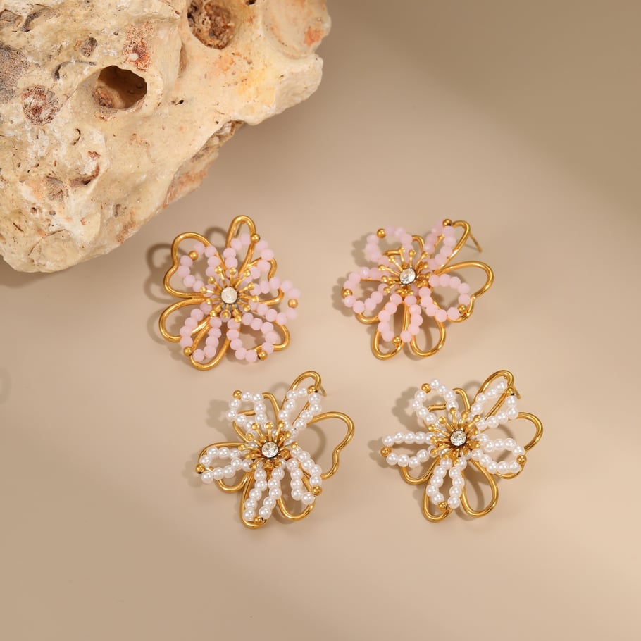 1 Pair Sweet Flower Stainless Steel  Gold Color  Women's Stud Earrings Picture2
