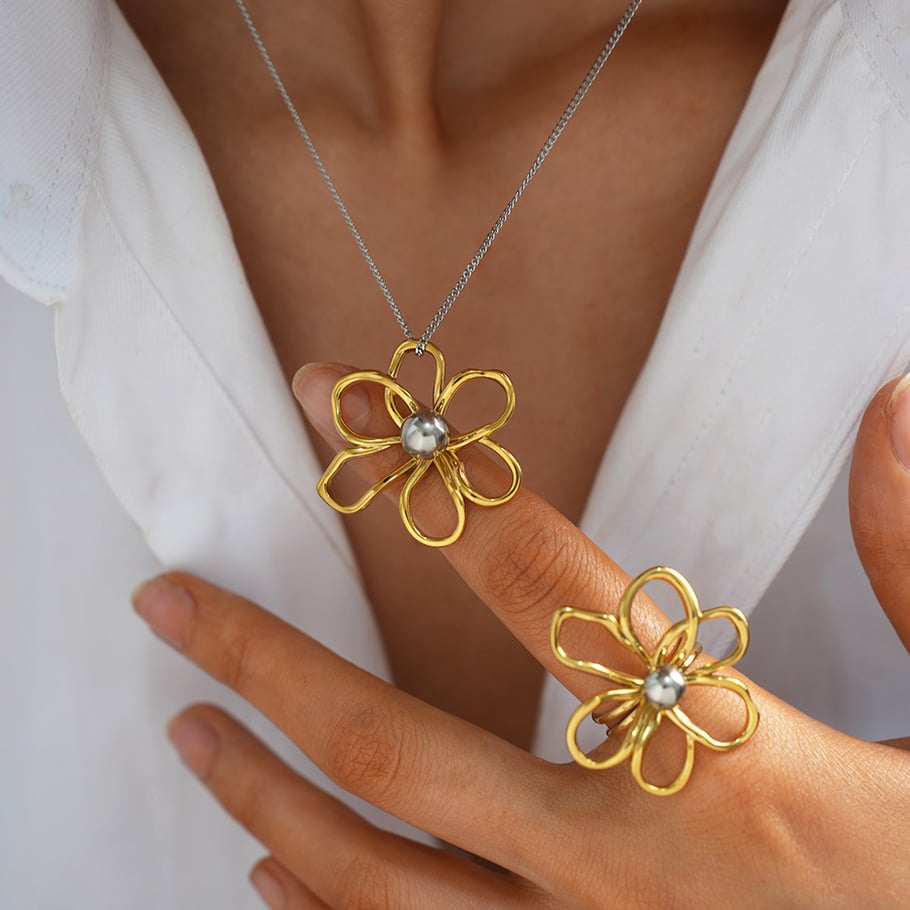 Collier avec pendentif simple en acier inoxydable couleur or pour femme, motif fleur naturelle, 1 pièce Image3