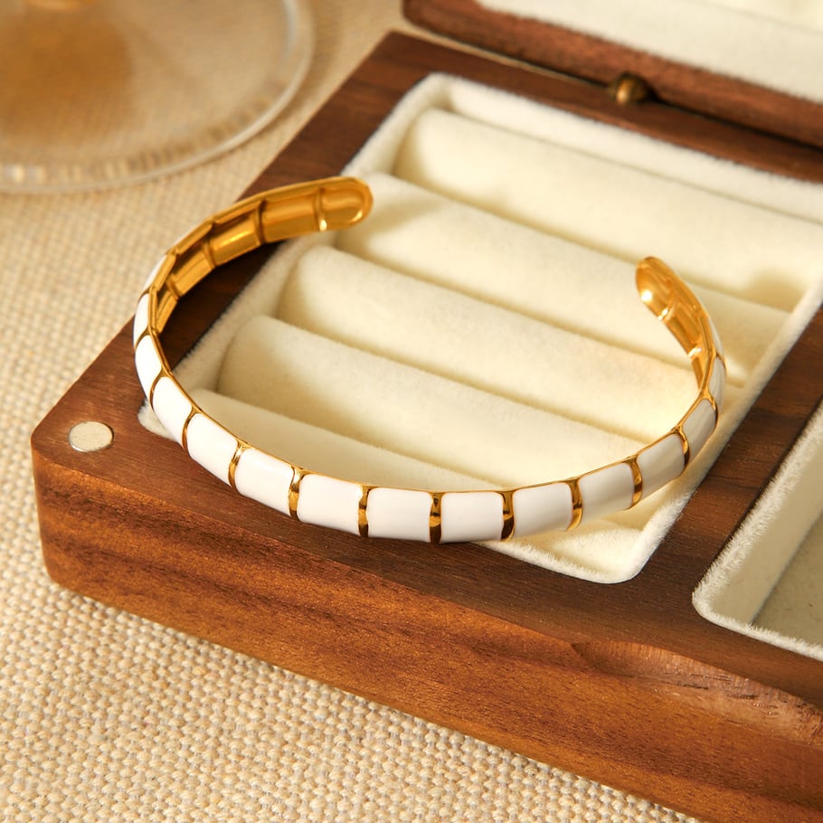 1 pieza de pulseras de mujer de acero inoxidable color dorado con diseño de planta diaria de serie simple Imagen4