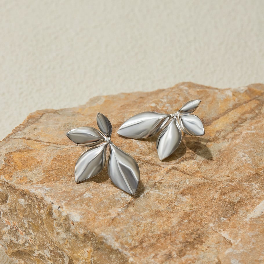 1 Pair Natural Flower Stainless Steel Gold Color Women's Stud Earrings Picture6