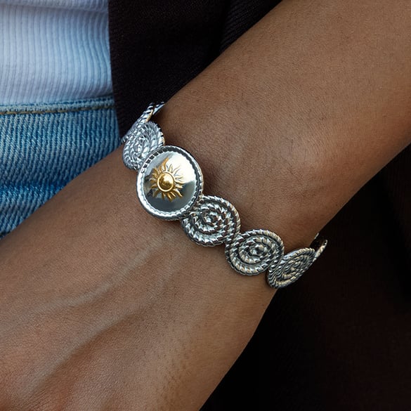 1 Piece Simple Vortex Stainless Steel Women's Cuff Bracelets 2