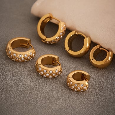 1 Paar zarte kreisförmige Creolen aus Edelstahl in Goldfarbe mit Zirkonia für Damen h5 Bild3