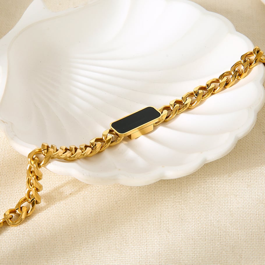 Pulsera clásica de cadena rectangular de acero inoxidable color dorado para mujer (1 unidad) Imagen3