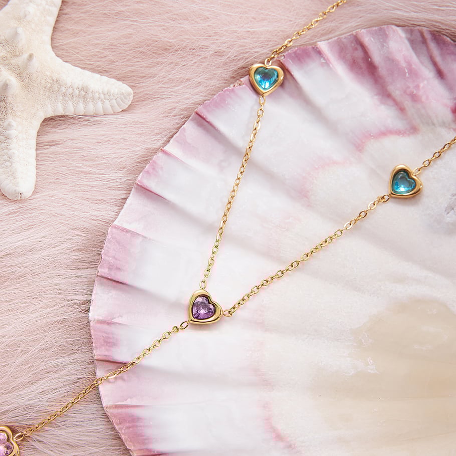 Collana con ciondolo da donna in acciaio inossidabile con zircone a forma di cuore policromo, 1 pezzo Immagine5