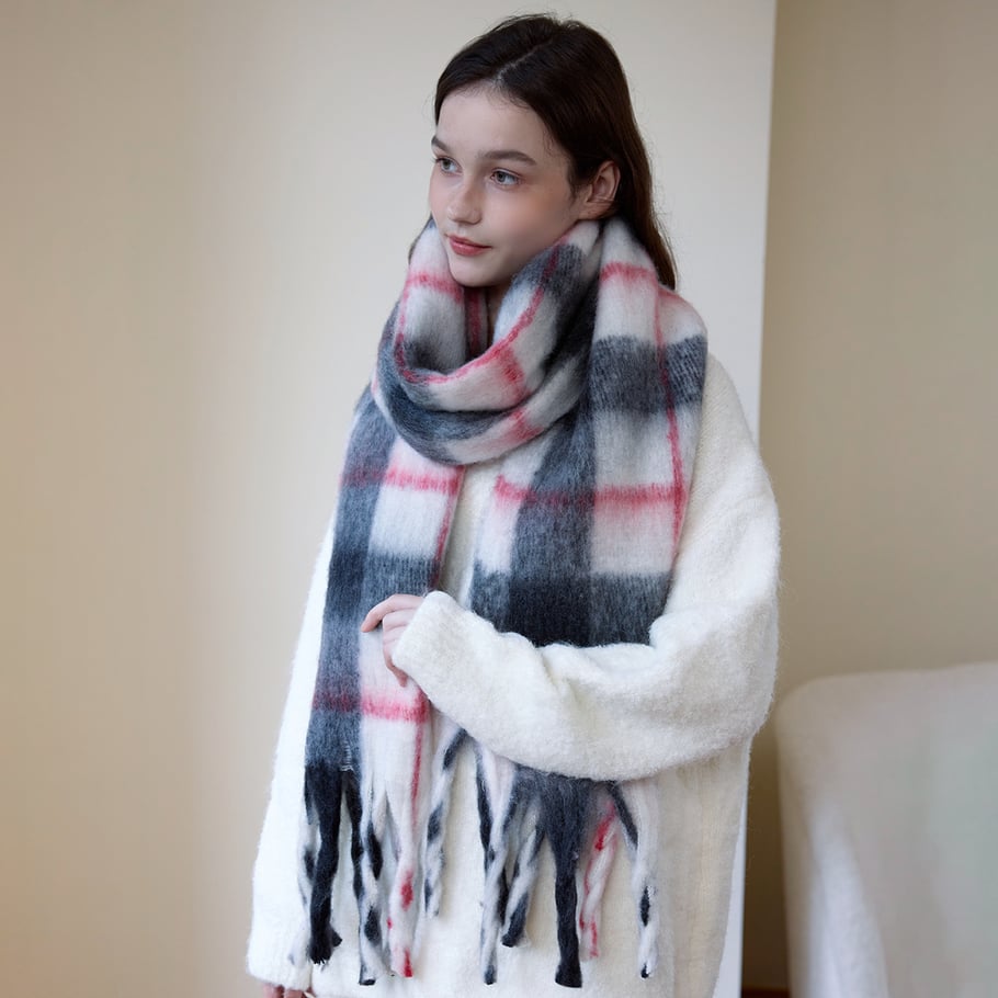 1 Piece Romantic Fluffy Plaid Polyester Women's Summer Scarves Picture4