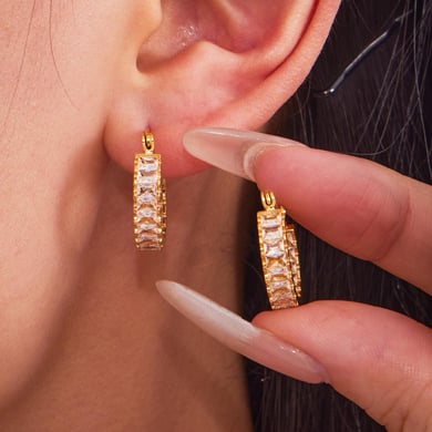 1 Paar luxuriöse Creolen aus Edelstahl mit goldfarbenem Zirkonia für Damen h5 Bild7