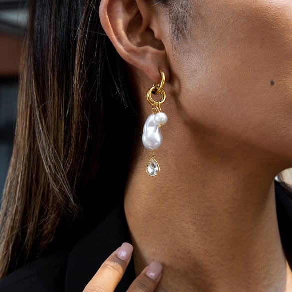 1 paire de magnifiques boucles d&#39;oreilles pendantes en acier inoxydable de forme irrégulière pour femme, couleur or