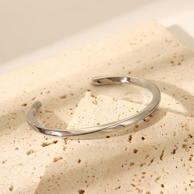 1 pulsera sencilla de acero inoxidable color dorado. h5 Imagen4