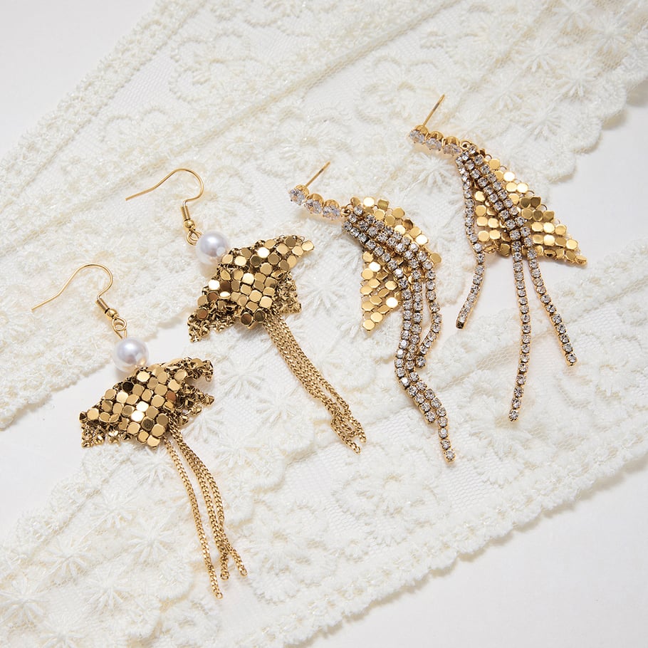 1 paio di orecchini pendenti da donna in acciaio inossidabile con nappe e zirconi color oro Immagine5