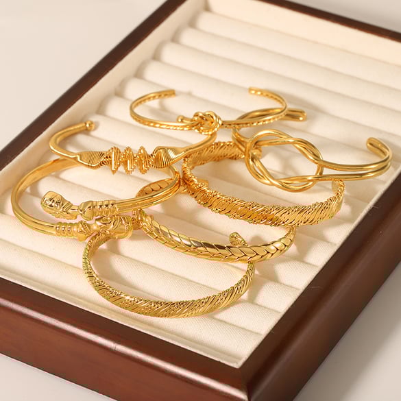 Bracciale rigido in acciaio inossidabile color oro, 1 pezzo