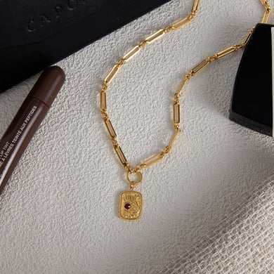 Set di gioielli da donna sofisticati in acciaio inossidabile con zirconi color oro e forma rettangolare h5 Immagine8