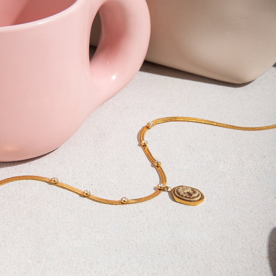 1 Piece Vintage Figure Stainless Steel Gold Color Women's Pendant Necklaces Picture5