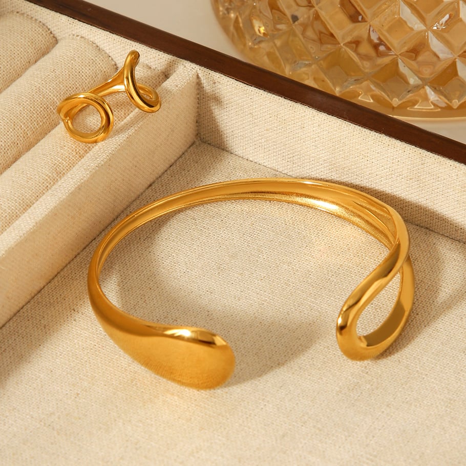 1 Piece Simple  Daily Hollowed-out Stainless Steel  Gold Color  Women's Bangles Picture5