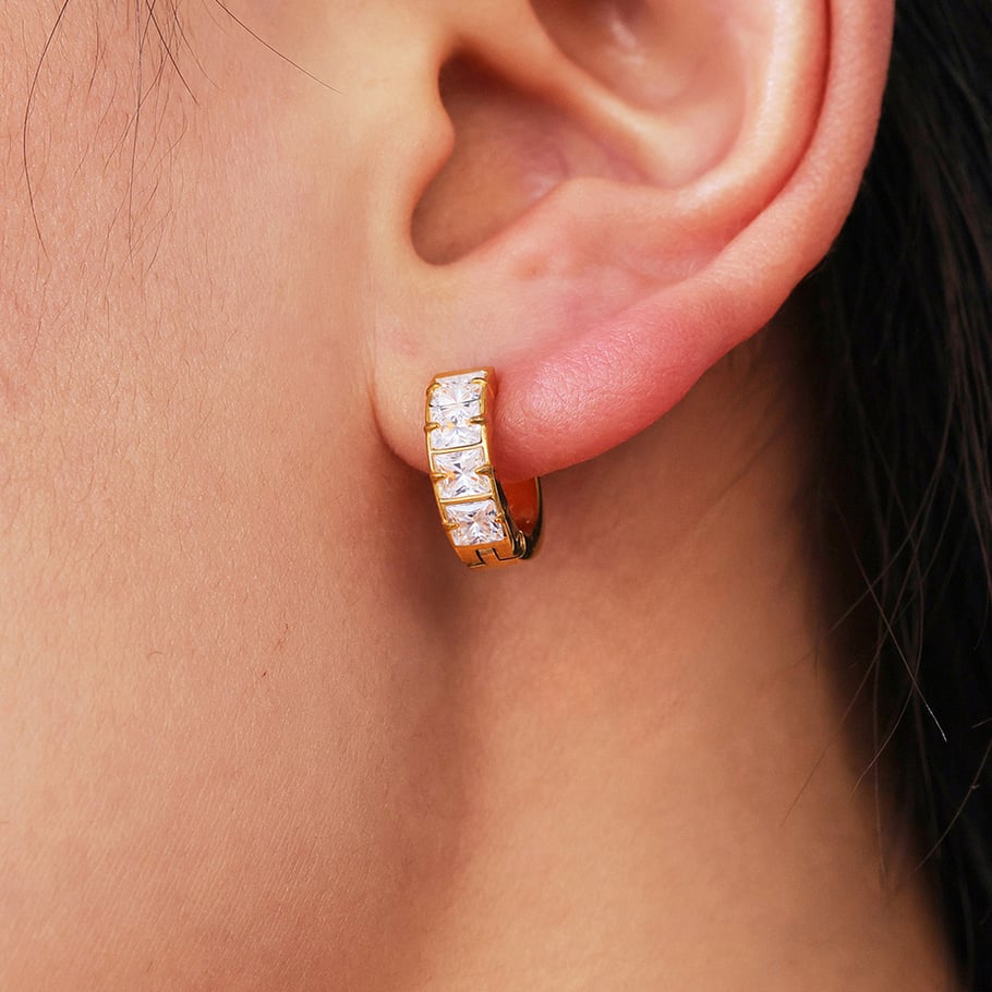 1 Pair Shinning Stainless Steel Gold Color Women's Hoop Earrings Picture4