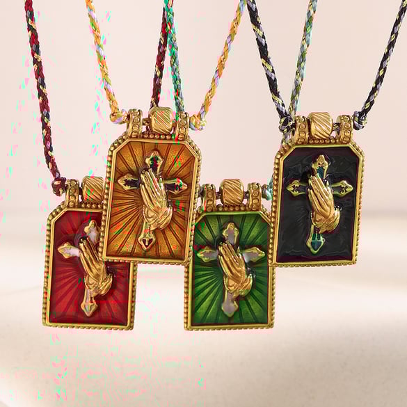 1 Piece Sophisticated Tarot Stainless Steel Gold Color Women's Pendant Necklaces 2