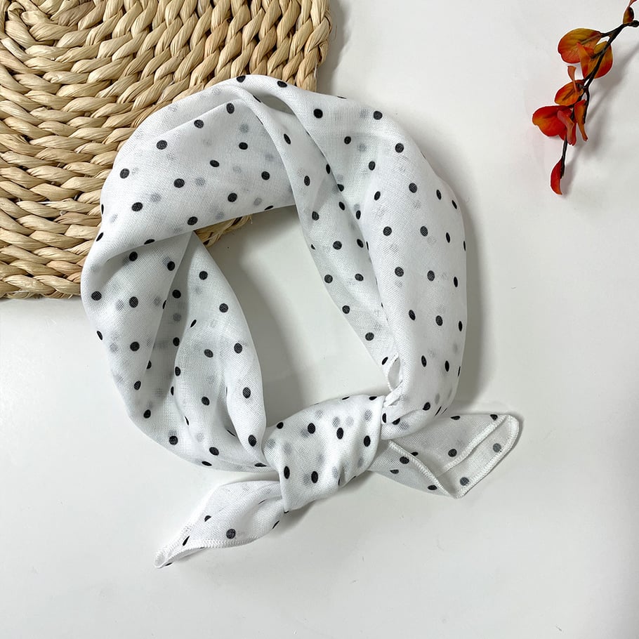 1 stuk klassieke linnen damesbandana met stippen Afbeelding4