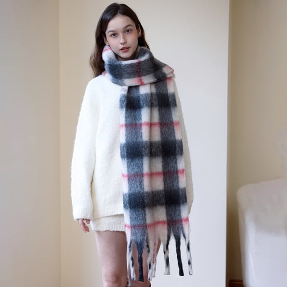 1 Piece Romantic Fluffy Plaid Polyester Women's Summer Scarves