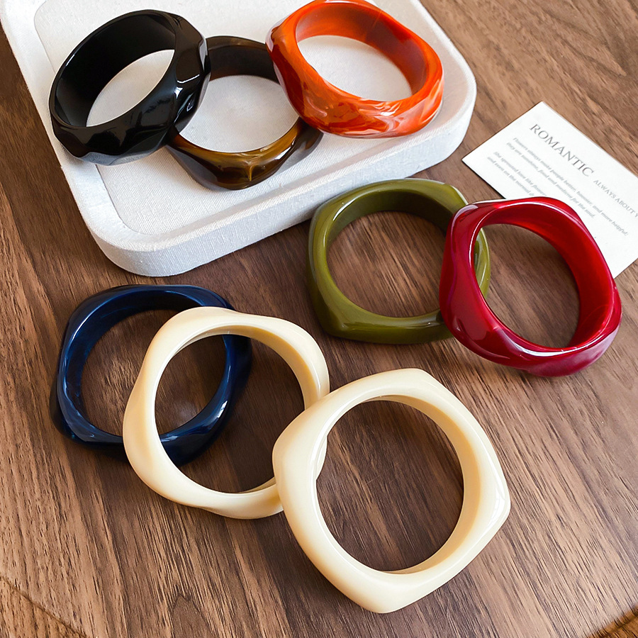 1 stuk onregelmatig gevormde acryl armband Afbeelding4