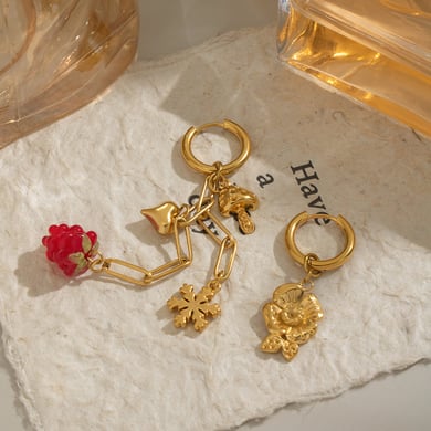 Conjunto de collar romántico de acero inoxidable en color dorado con flor de uva h5 Imagen4