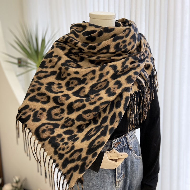 1 Piece Daily Leopard Print Rayon Women's Winter Scarves Picture2