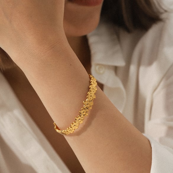 1 Piece Simple  Daily Flower Stainless Steel  Gold Color  Women's Bangles