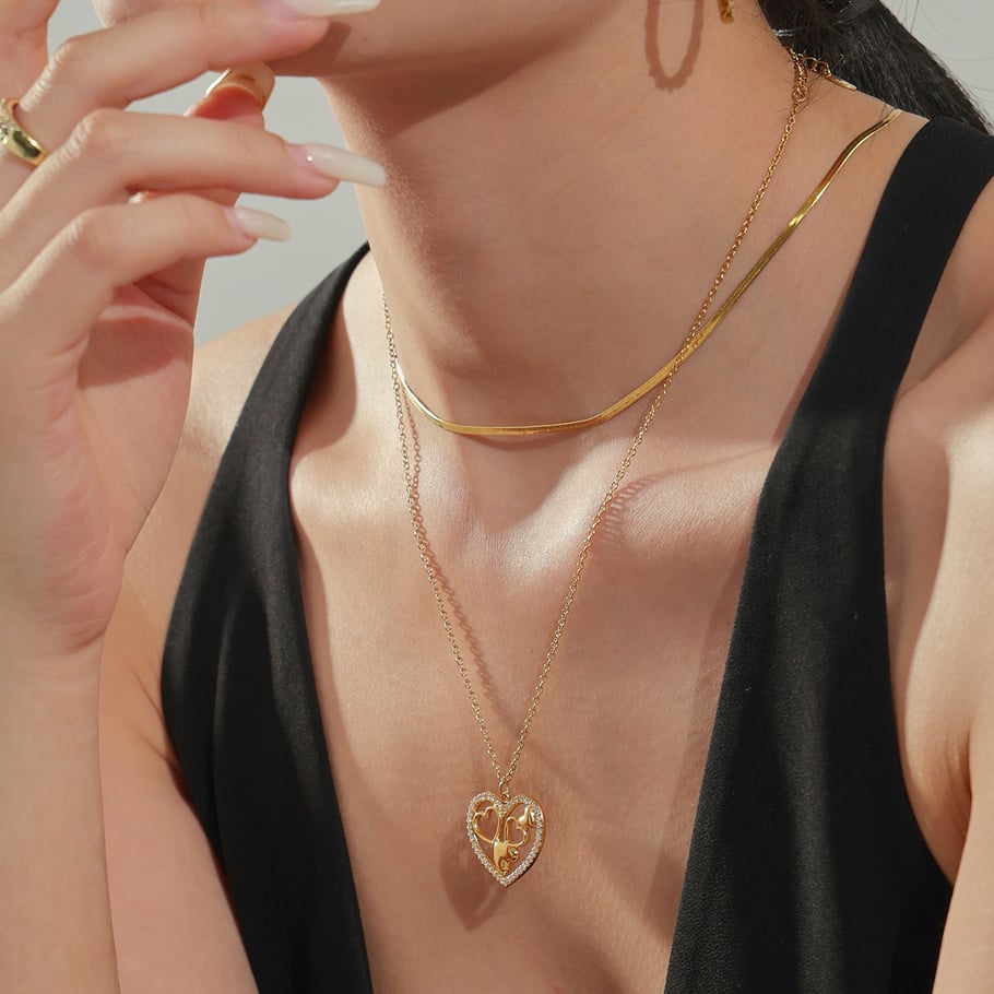 1 Piece Elegant Heart Stainless Steel Gold Color Women's Pendant Necklaces Picture6