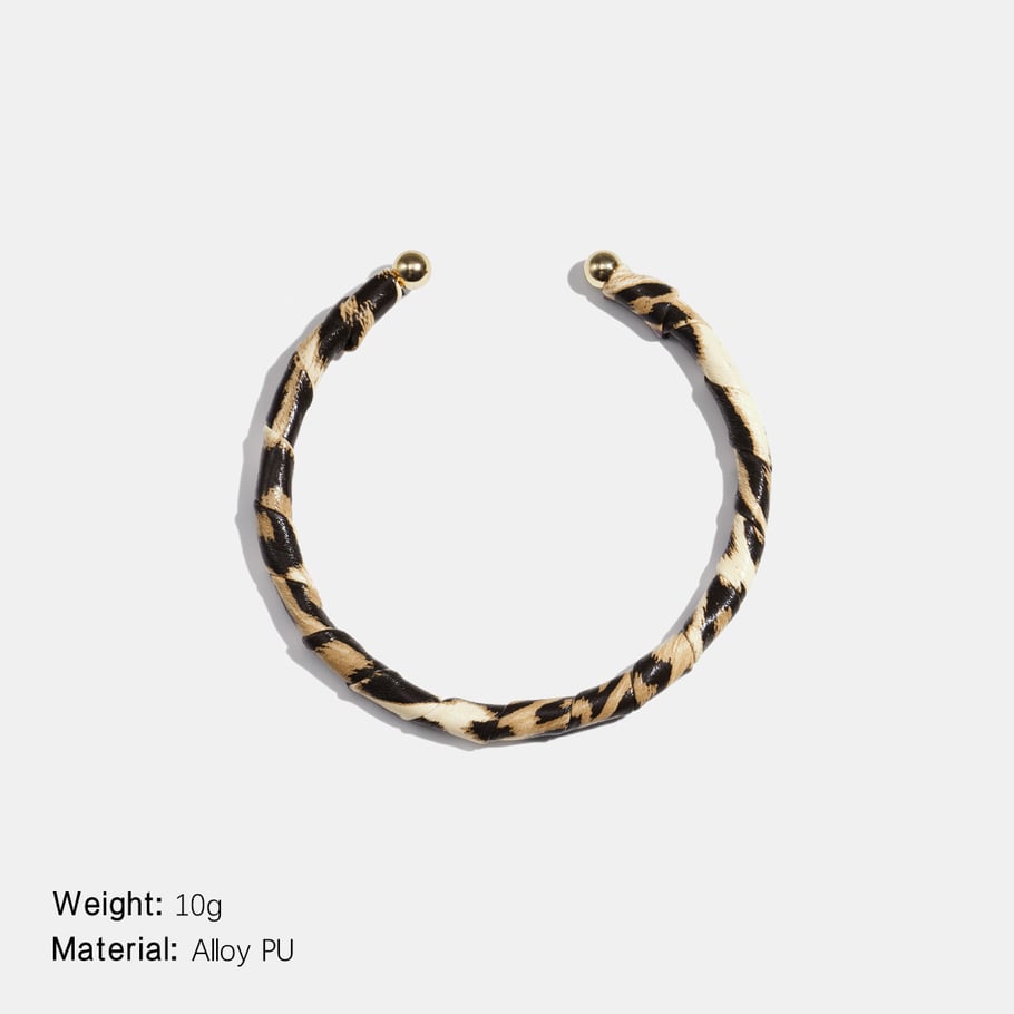 1 Piece Retro Leopard leather Alloy Cuff Bracelet Picture2