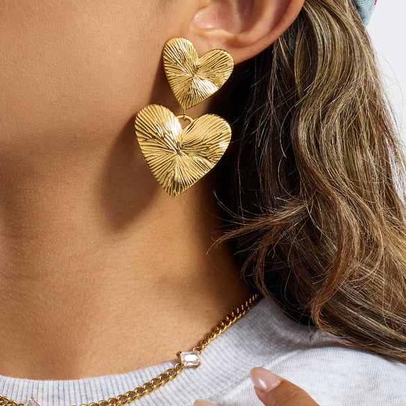 1 Pair Romantic Heart Stainless Steel Gold Color Women's Drop Earrings 2