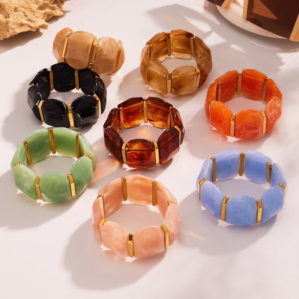 1 Stück bunte Serie unregelmäßige Form Harz Gold Farbe Damen Armreifen 2