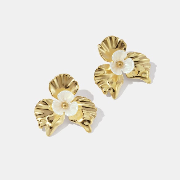 1 Pair Romantic Series Retro Flower Stainless Steel  Gold Color  Women's Stud Earrings
