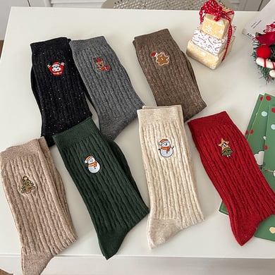 1 paire de chaussettes mi-mollet classiques et décontractées en coton rouge pour femme, motif Noël h5 Image3