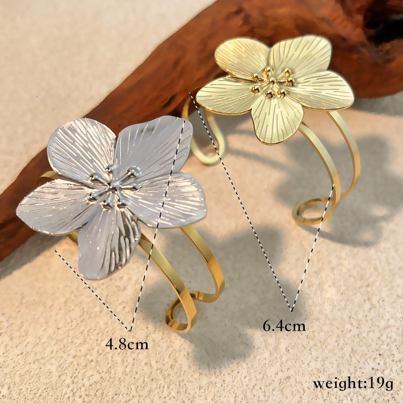 1 Piece Classic Flower Stainless Steel Mixed Color Cuff Bracelet Picture4