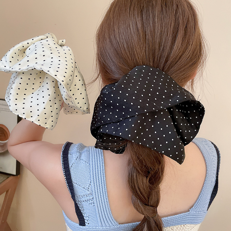 1 Piece Cute Polka Dots Acrylic Hair Claws Picture3