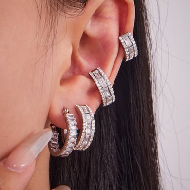 1 Paar luxuriöse Creolen aus Edelstahl mit goldfarbenem Zirkonia für Damen h5 Bild5